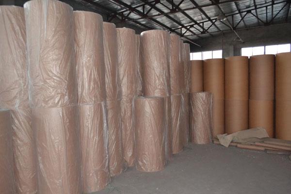 描述富达纸制品厂是生产加工制造纸管,纸箱,木托等多种产品的实体工厂